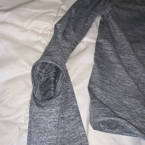 (SOLD) Gymshark Drawcord Crop Top - Picture 4 of 8